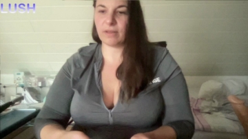HornyMilfLeah  23-09-2021